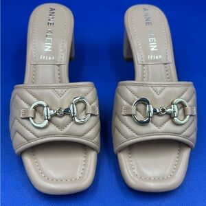 NIB! Anne Klein Beige Quilted Mules with Silver Accents